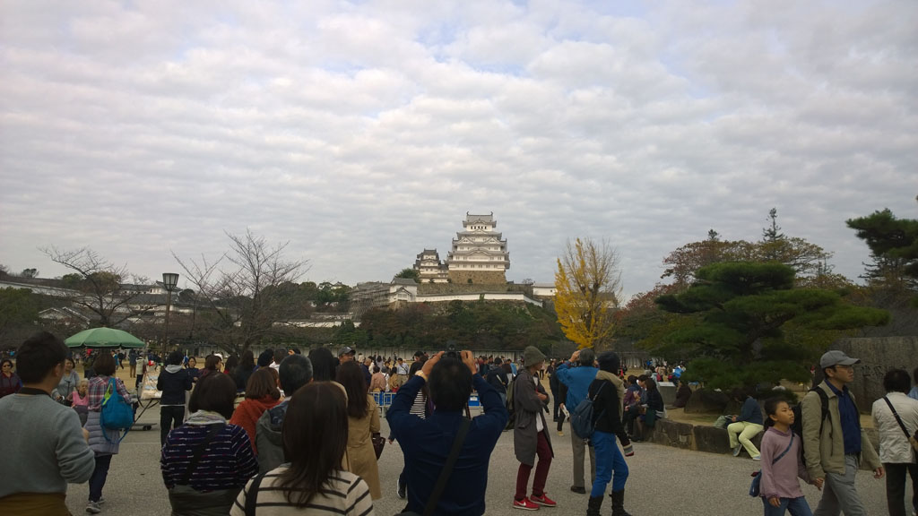 姬路城對外地遊客的票價將從1,000日圓上漲至2,500日圓，成為日本天守票價最高的景點。而本地居民的門票價格則維持不變，這將是姬路城門票價格首次出現「雙倍上漲」。